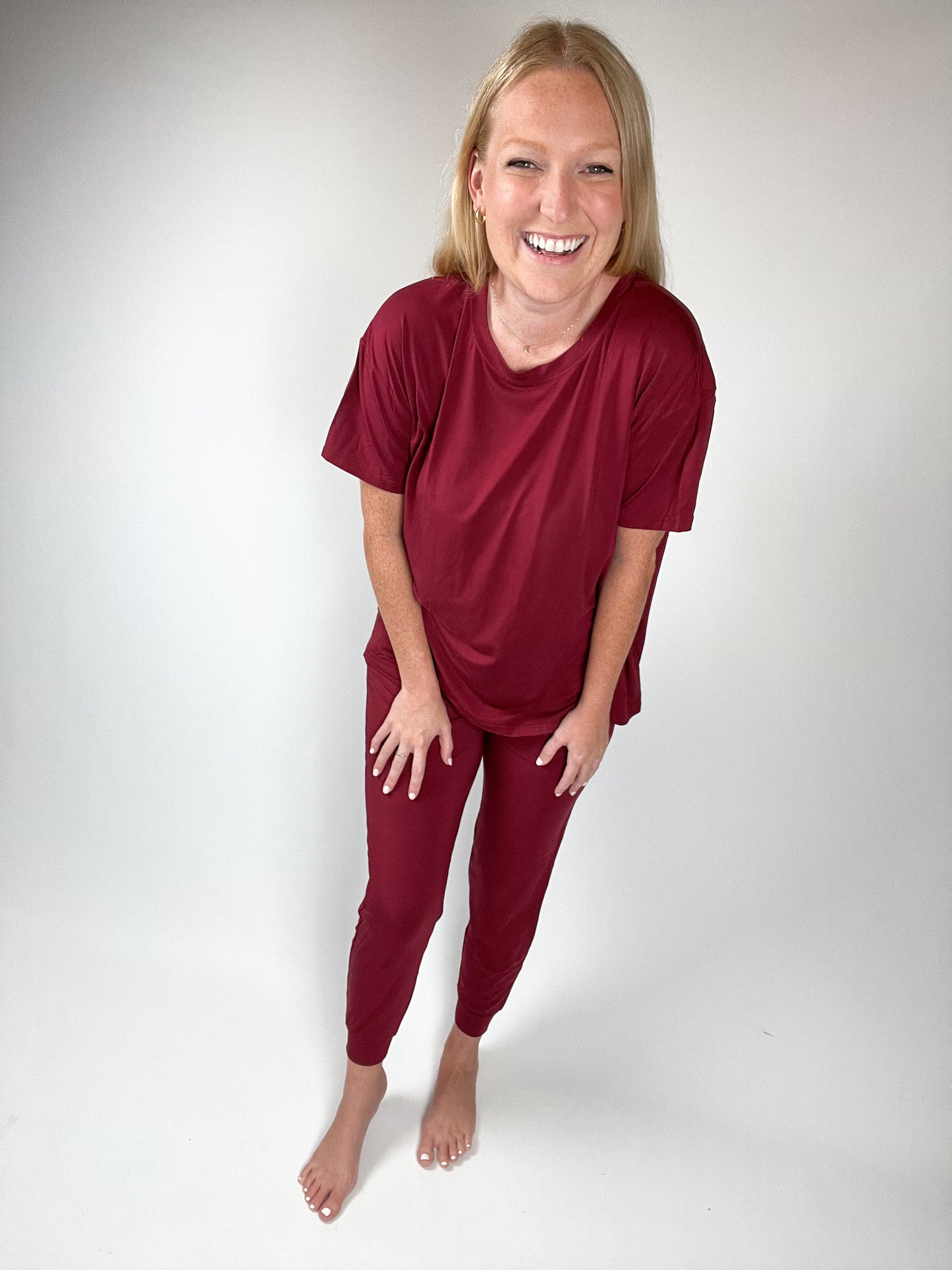 Women's Adult Bamboo Short Sleeve Tshirt & Jogger Pants - Merlot